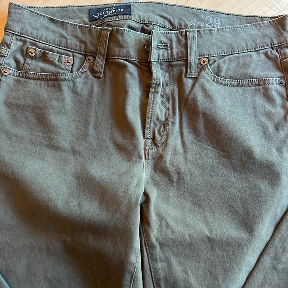 🆕 J. CREW Toothpick Olive Green Jean - Picture 2 of 8